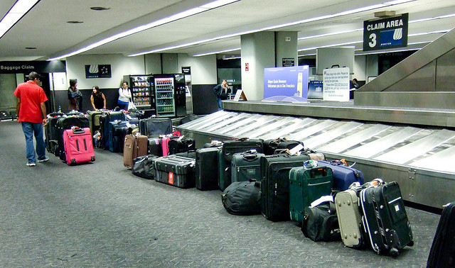 baggage-claim-bags